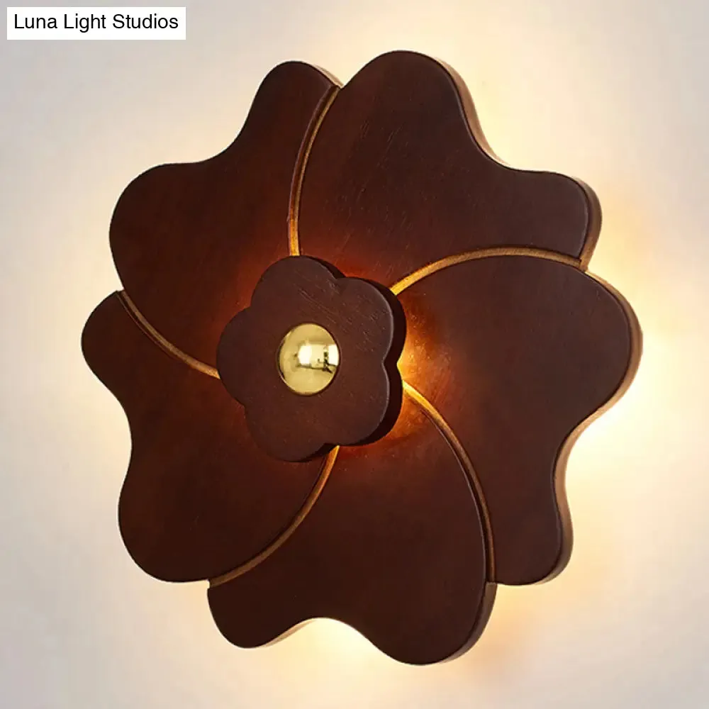 Chinese-Inspired Flower-Shaped Wooden Sconce: Decorative Wall Lighting for Bedroom/ Tearoom