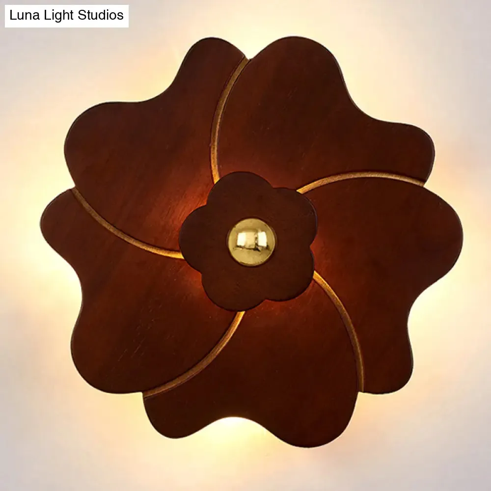 Chinese-Inspired Flower-Shaped Wooden Sconce: Decorative Wall Lighting for Bedroom/ Tearoom