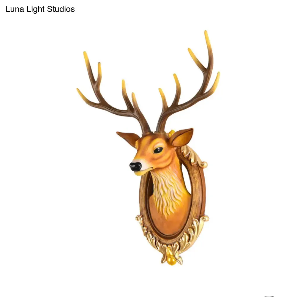 Country Resin Deer Head Sconce Light - LED Wall Mounted Lamp (16“/18.5”) in Black/White/Wood