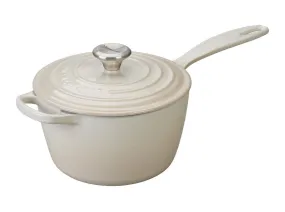 Le Creuset Signature Saucepan 2 1/4 qt.