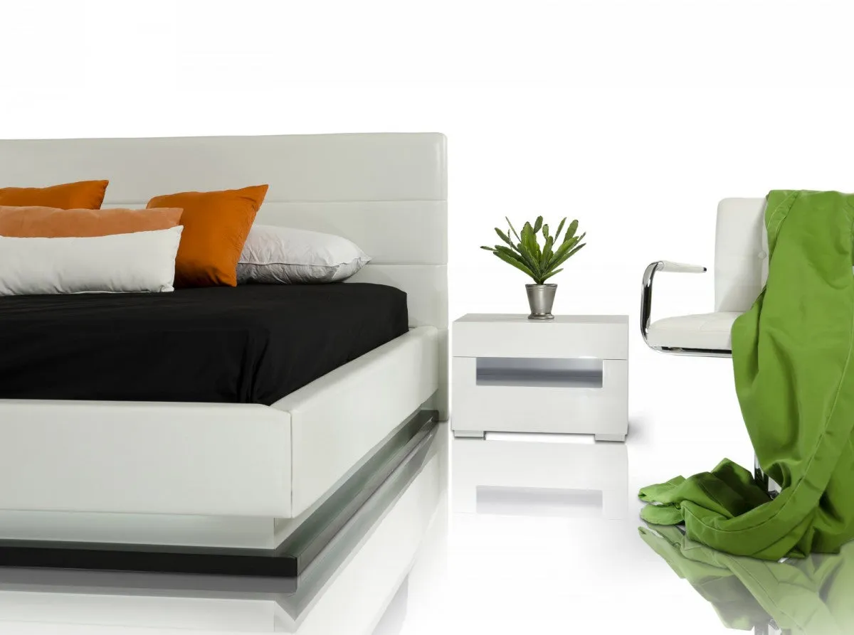 Modrest Infinity - Contemporary Platform Bed with Lights