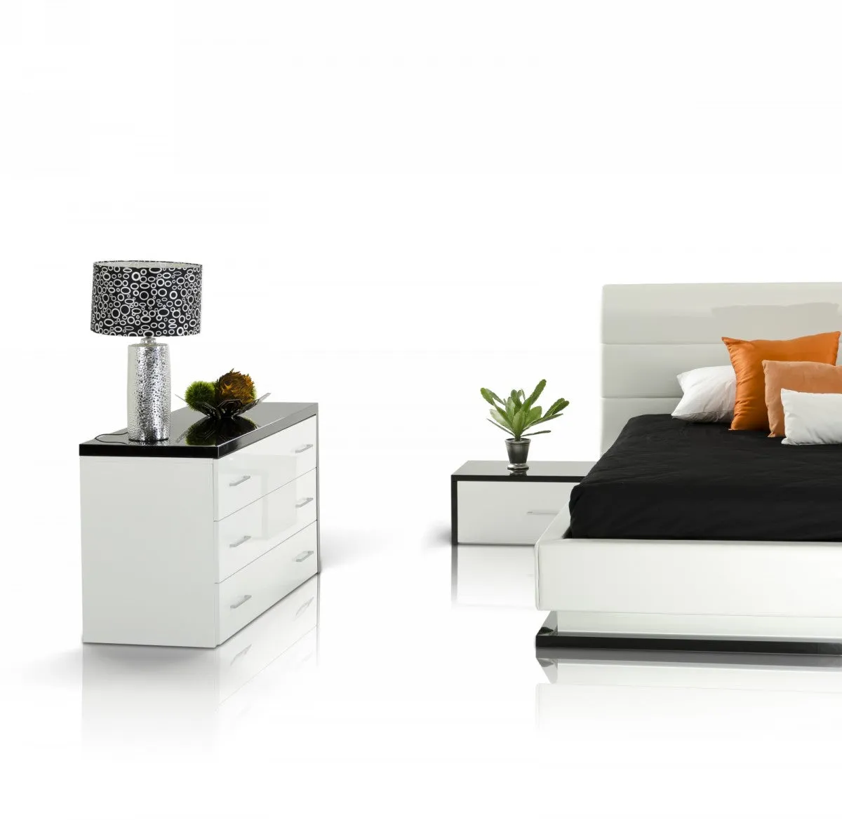 Modrest Infinity - Contemporary Platform Bed with Lights